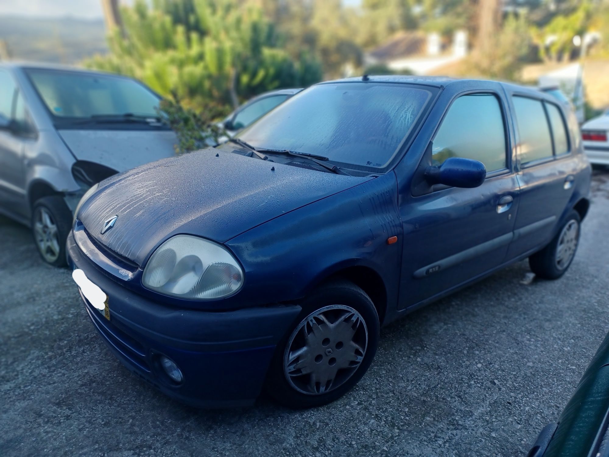Renault Clio 1.2 Rxe - Todo tipo de pecas