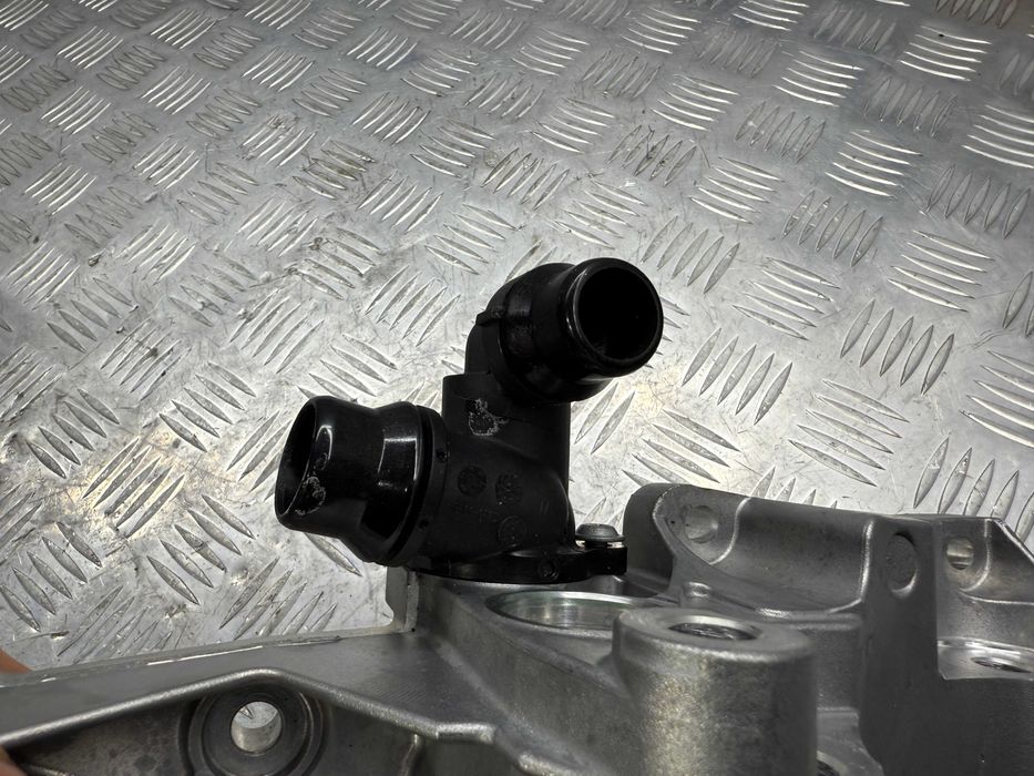 Патрубок  Штуцер BMW 5 G30 B46 B48  11515A74E79