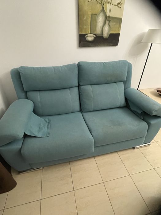 Sofá grande e um pequeno (pequeno 150, e o grande 190)