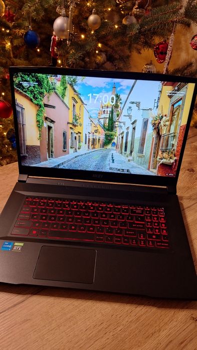 Laptop Msi Katana 17.3" RTX 3050 RAM 16GB I5  11400H