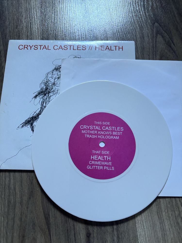 Crystal Castles - Health - 7” Vinyl