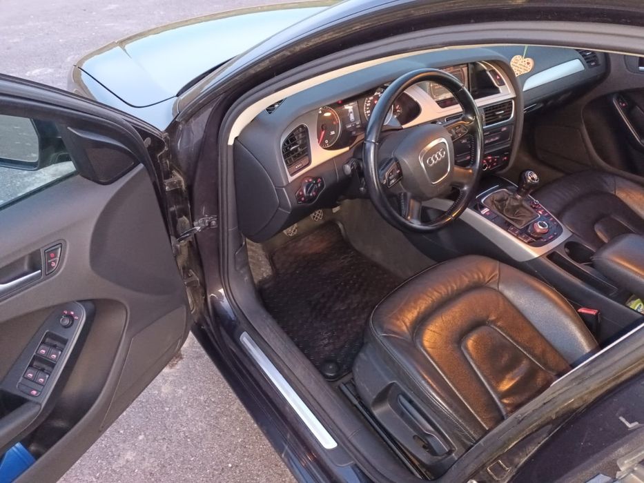 Audi A4 B8 2.0 TDI CR Xenon Led Skóra