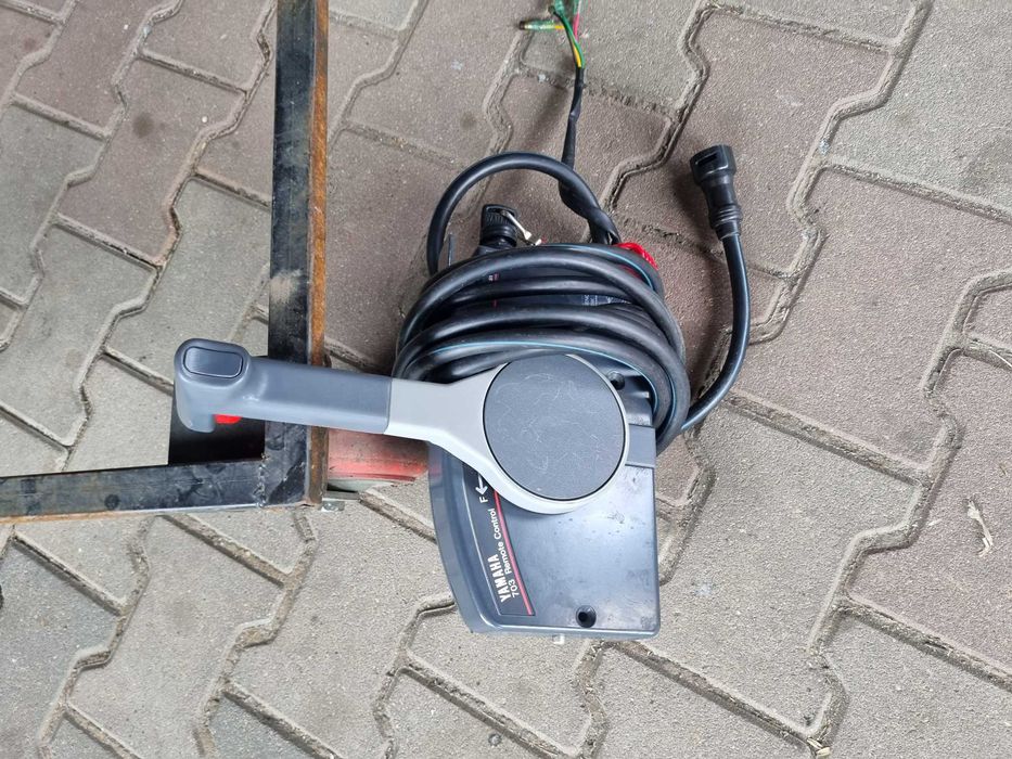 silnik zaburtowy Yamaha 9.9 KM S rozrusznik manetka