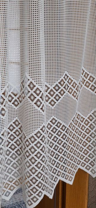 Firanka Kuchenna Biała Unikatowy Wzór Krótka