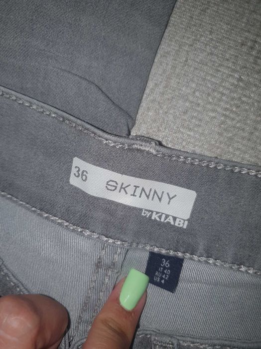 Vendo calças Kiabi