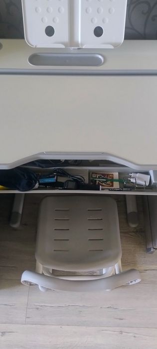 Стіл дитячий для школи