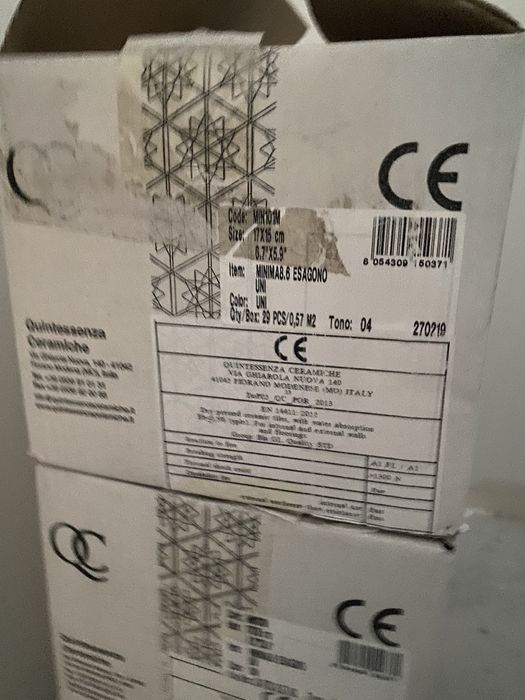 Quintessenza minima 8.6 kafle gres ceramiczny heksagony 17x15 szare