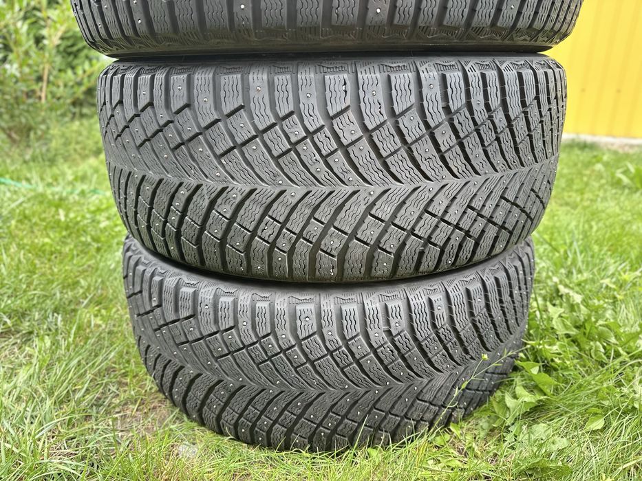 Зима шип 275/50 R20 Michelin X-ice North 4 SUV