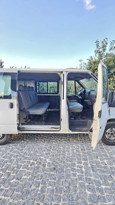 Ford Transit 7 lugares impecável