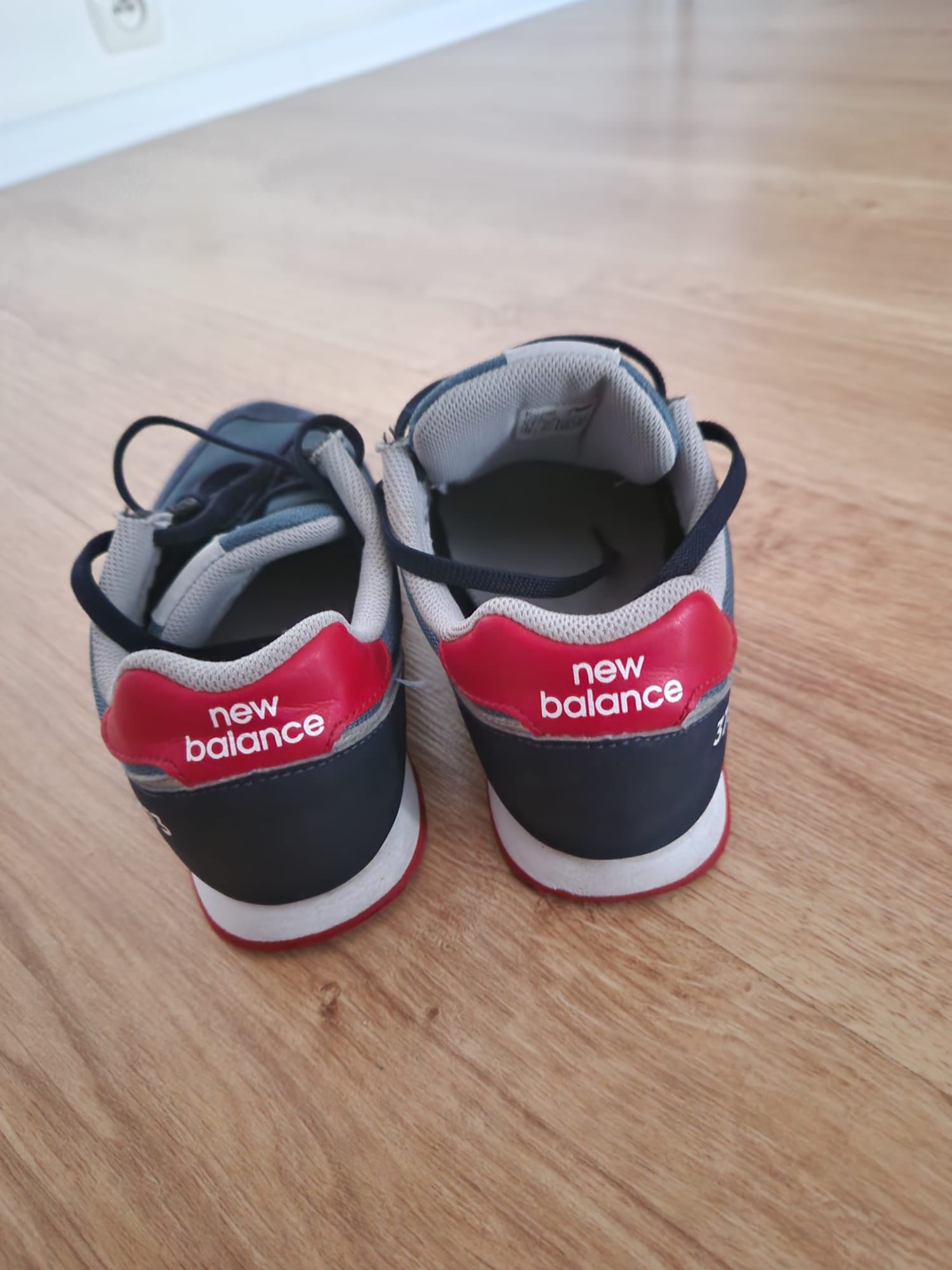 Buty młodzieżowe New balance rozmiar 37