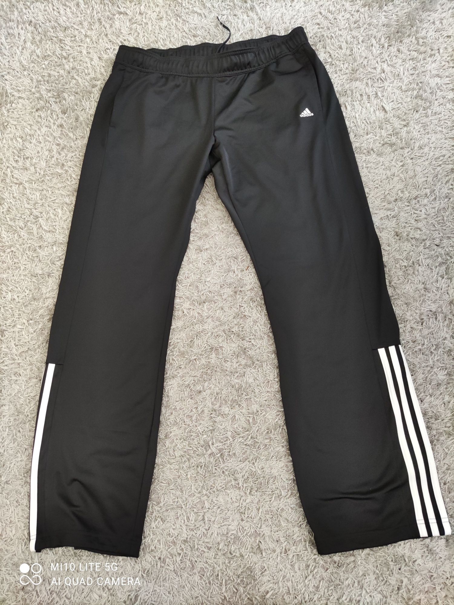 Spodnie dresowe Adidas L