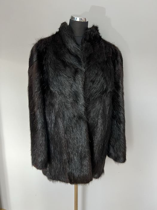 Czarne Futro naturalne Nutria piekne prawdziwe futro