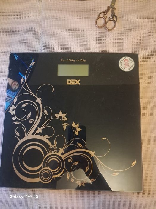 Продам Напольные весы