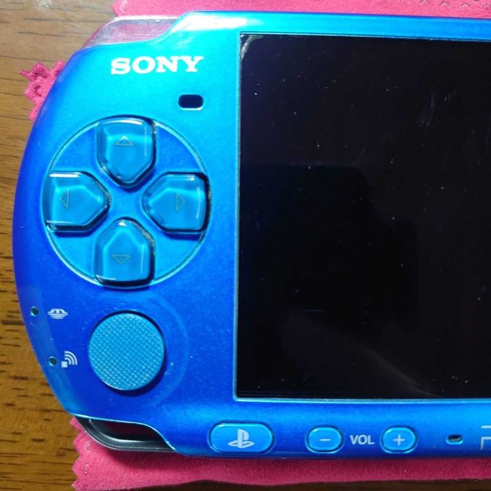 PSP 3000 vibrant blue