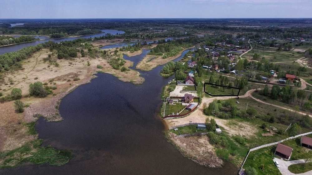 Земельна ділянка в Прохорові біля річки
