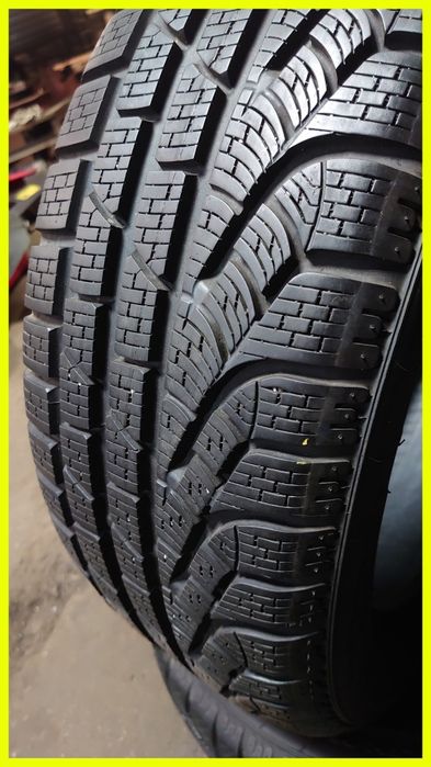 Пара зимних шин Pirelli Sottozero winter 210 serie 2 205/50 r17