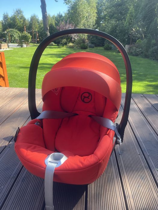 Fotelik Cybex Platinum Cloud Z i-size + baza isofix