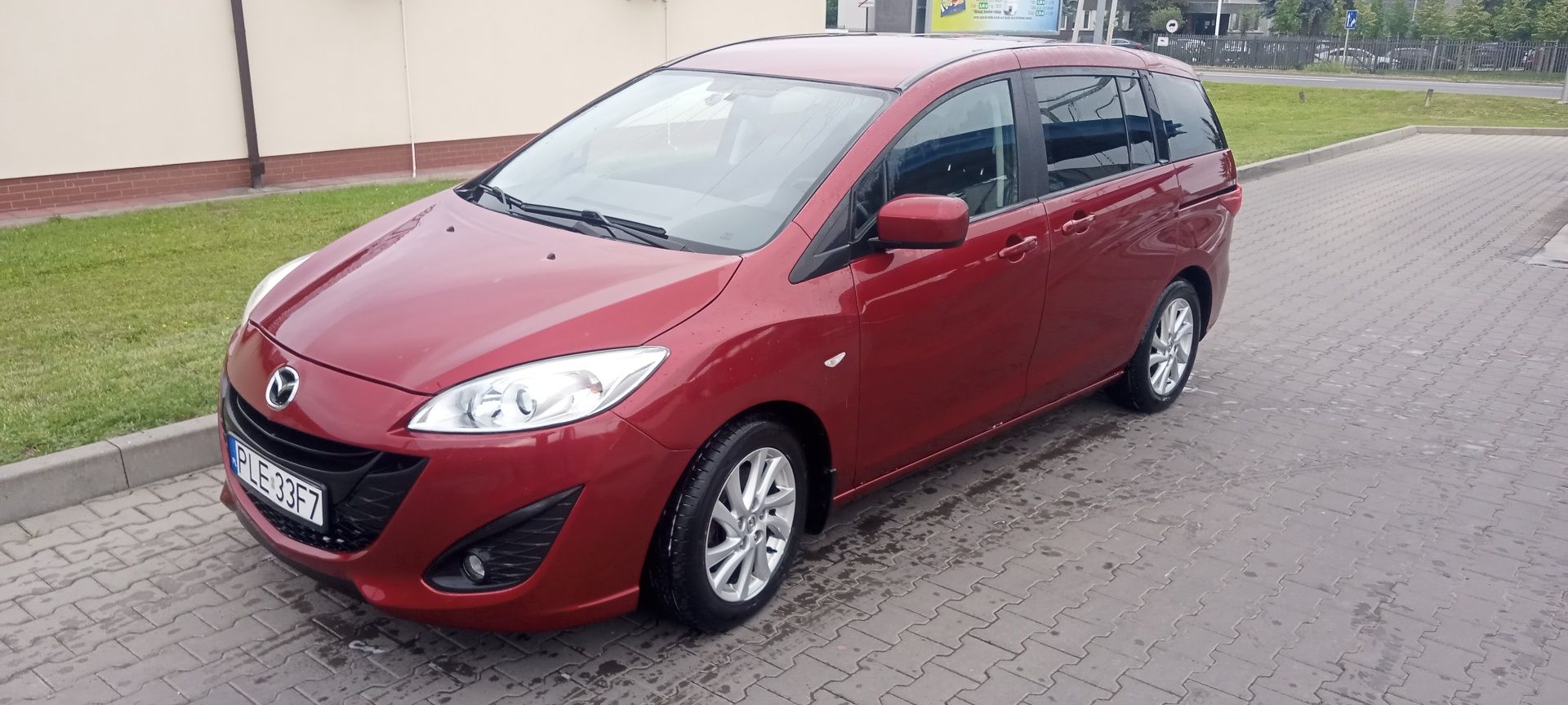 Wynajem samochodu, wypożycz auto, wypożyczalnia 6 osob