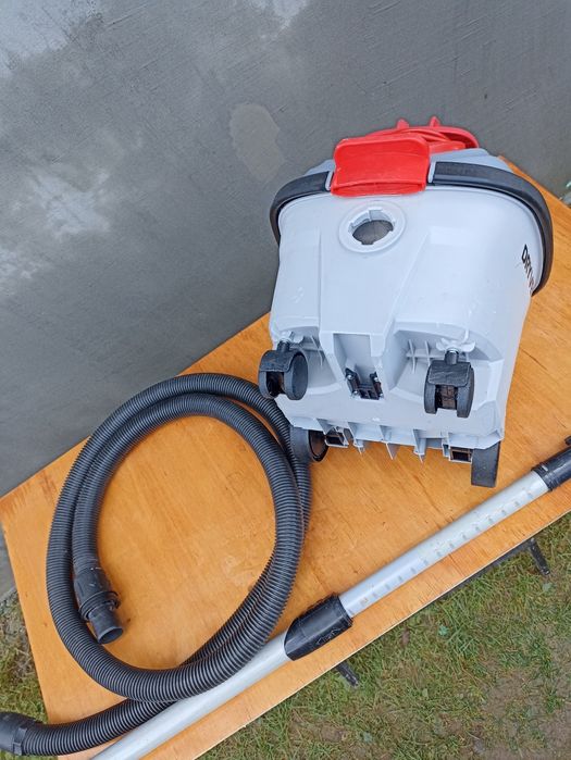 Пилосос: TMB DRYVER 15RHN 800W BCM