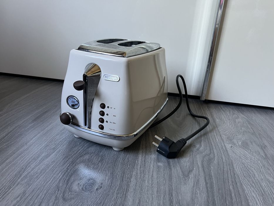 Тостер Delonghi CTOV2103.BG На запчастини