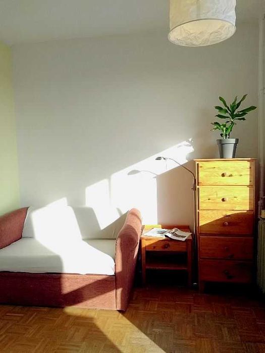 Jasny pokój z dużym balkonem na Ursynowie - 7min do metra SGGW Vistula