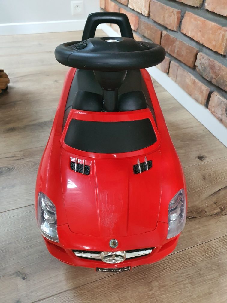 Samochodzik jeździk mercedes