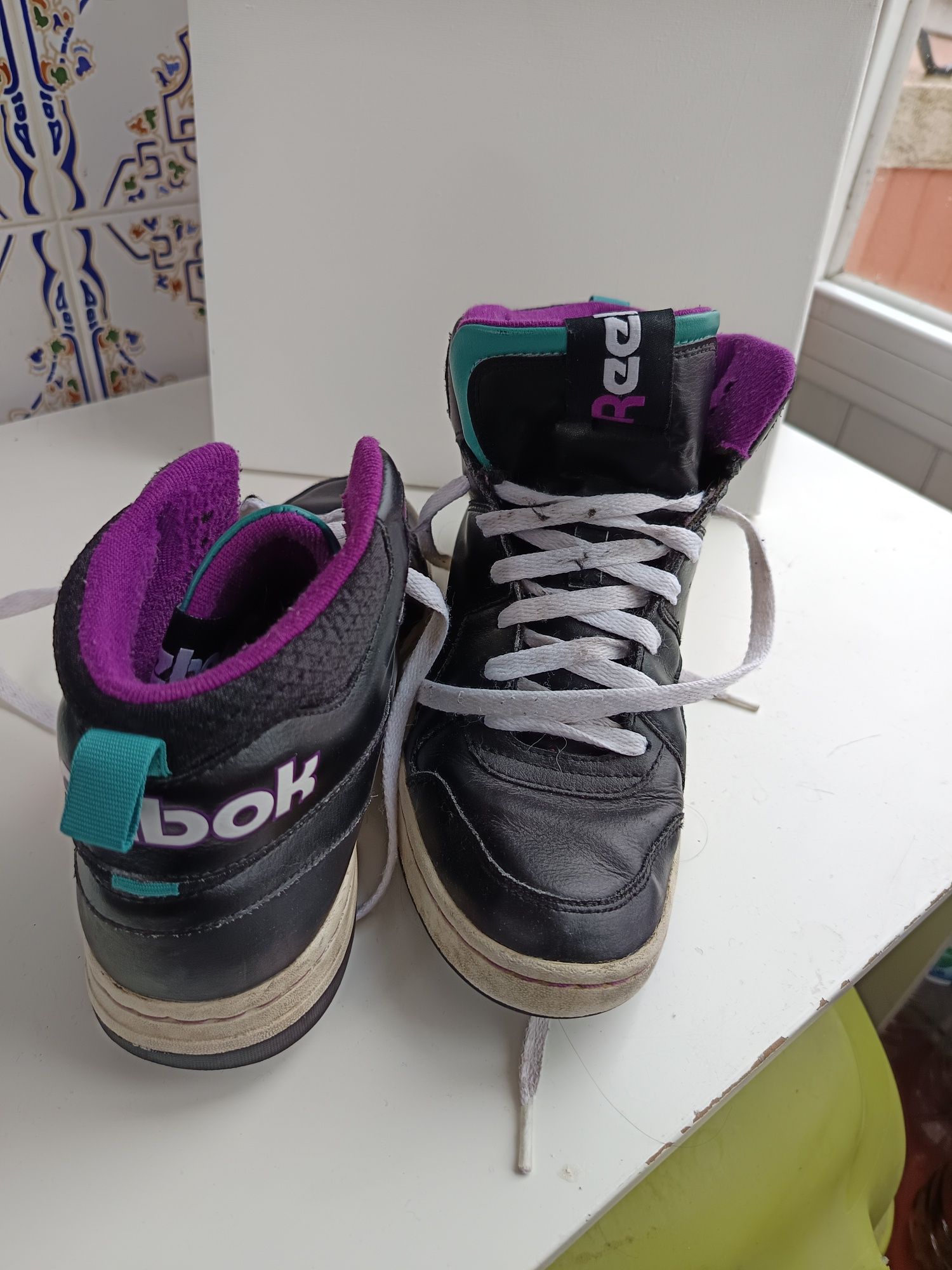 tênis Reebok em bom estado