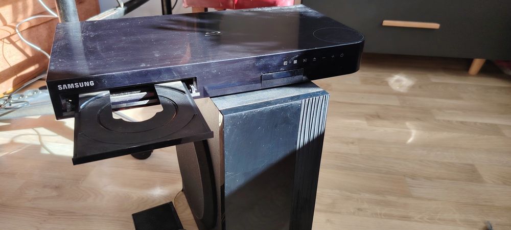 Kino domowe Samsung HT J5150