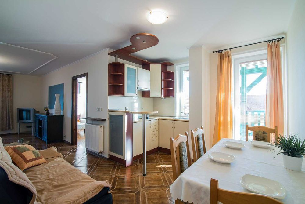 Apartament 2-3 pokojowe 4-8 osób