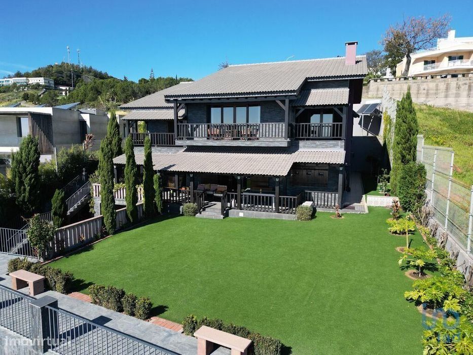 Casa / Villa T4 em São Martinho de 446,00 m2