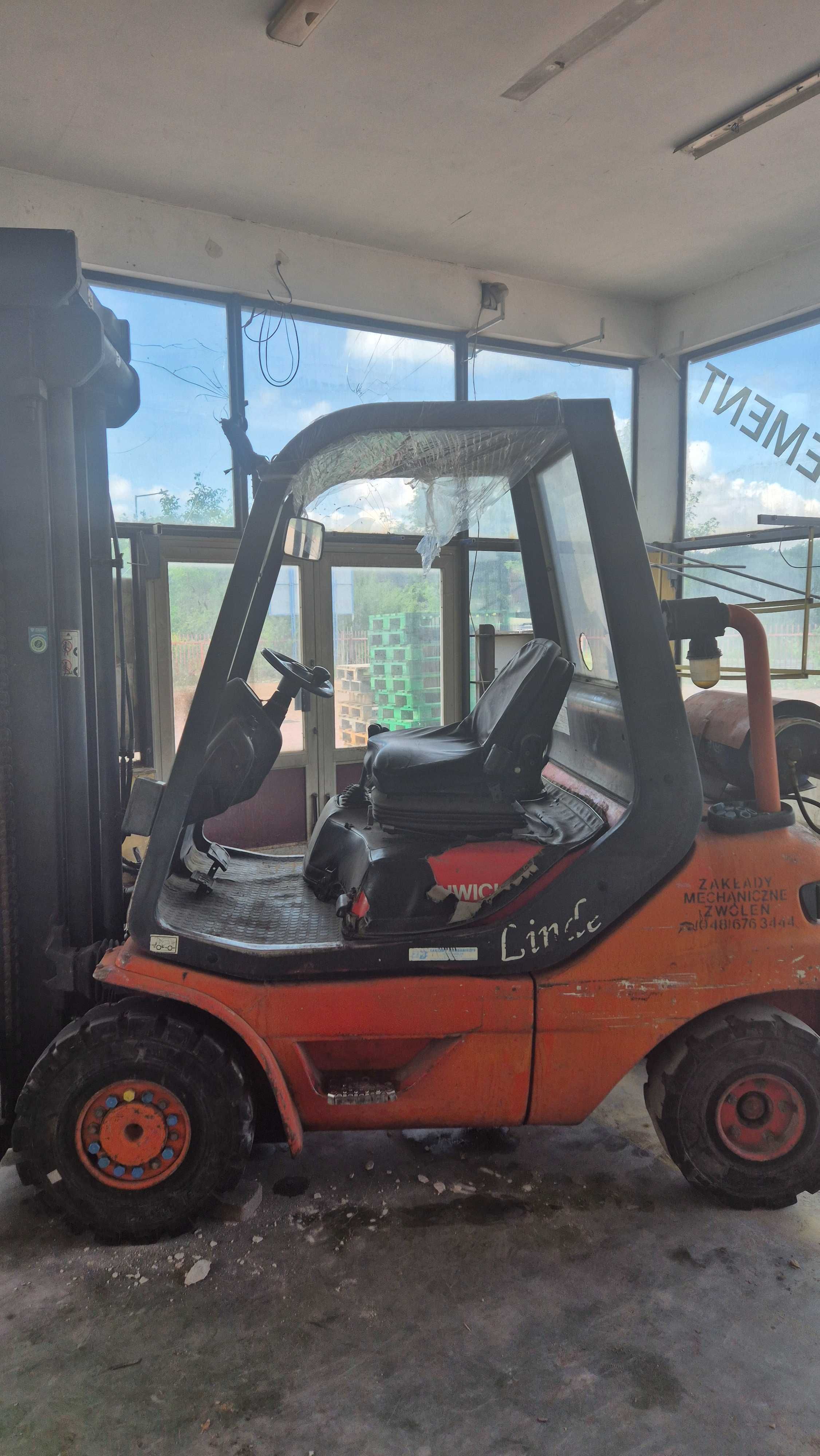 Wózek widłowy LINDE H27-03