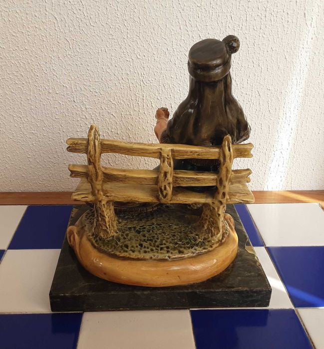 Figura Portuguesa em Cerâmica - Peixeira Nazarena
