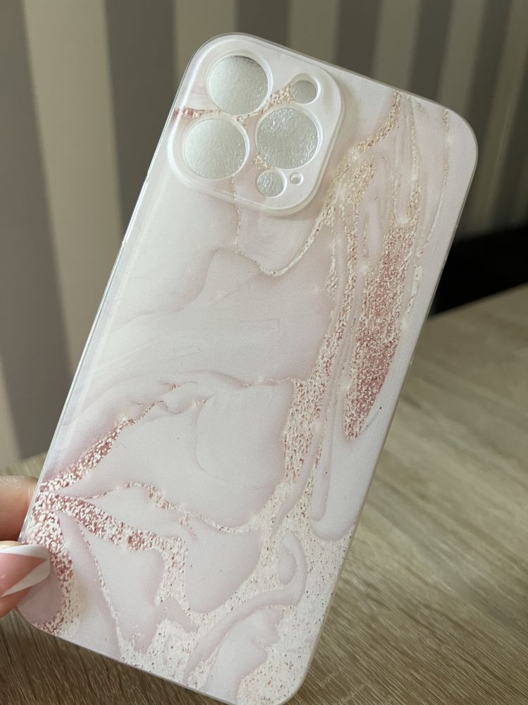 Nowe etui iPhone 13 pro max