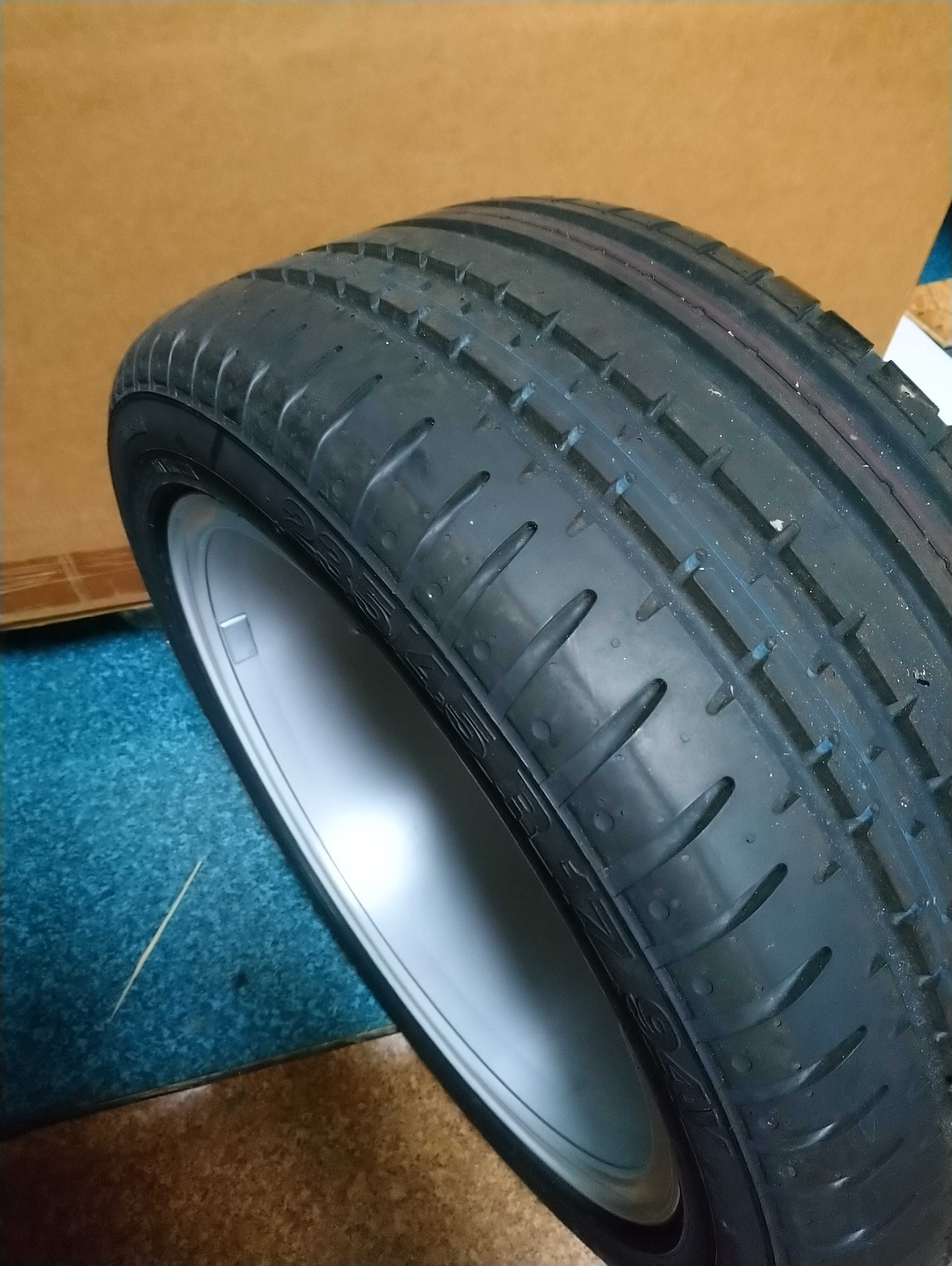 Alufelga 17"+opona 235/45 R17 NOWA+4 felgi używane VW Pasat Golf Jetta