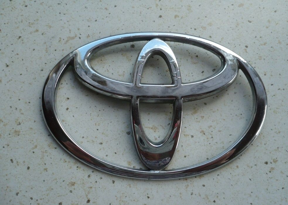 Розборка запчастини автошрот Toyota Corolla Auris Yaris