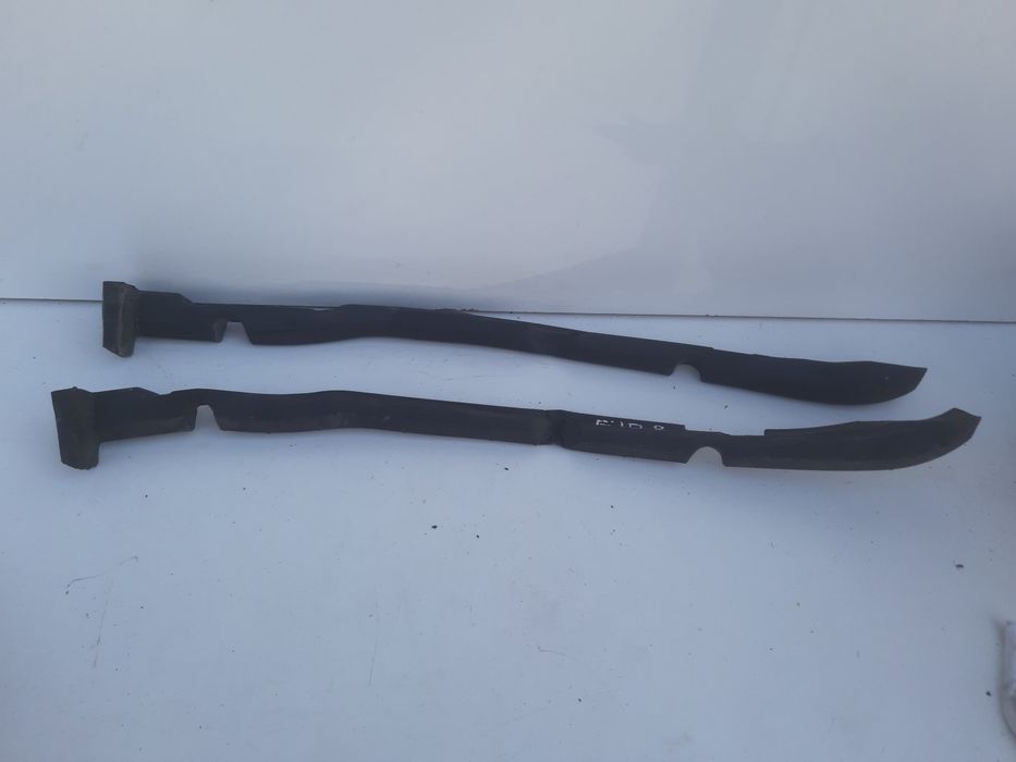 BMW F10 F11 wygłuszenie pianka błotnika prawa strona