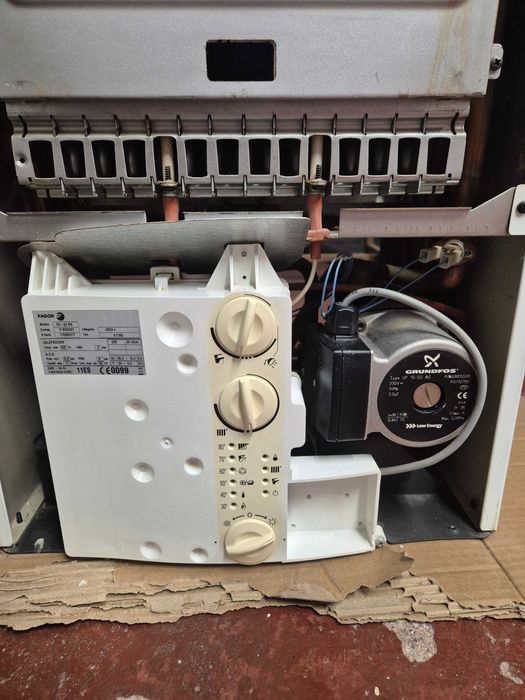 Caldeira Fagor Gás Natural AQ sanitário e central