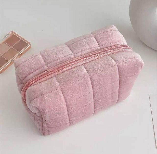 Мʼякенька косметичка
