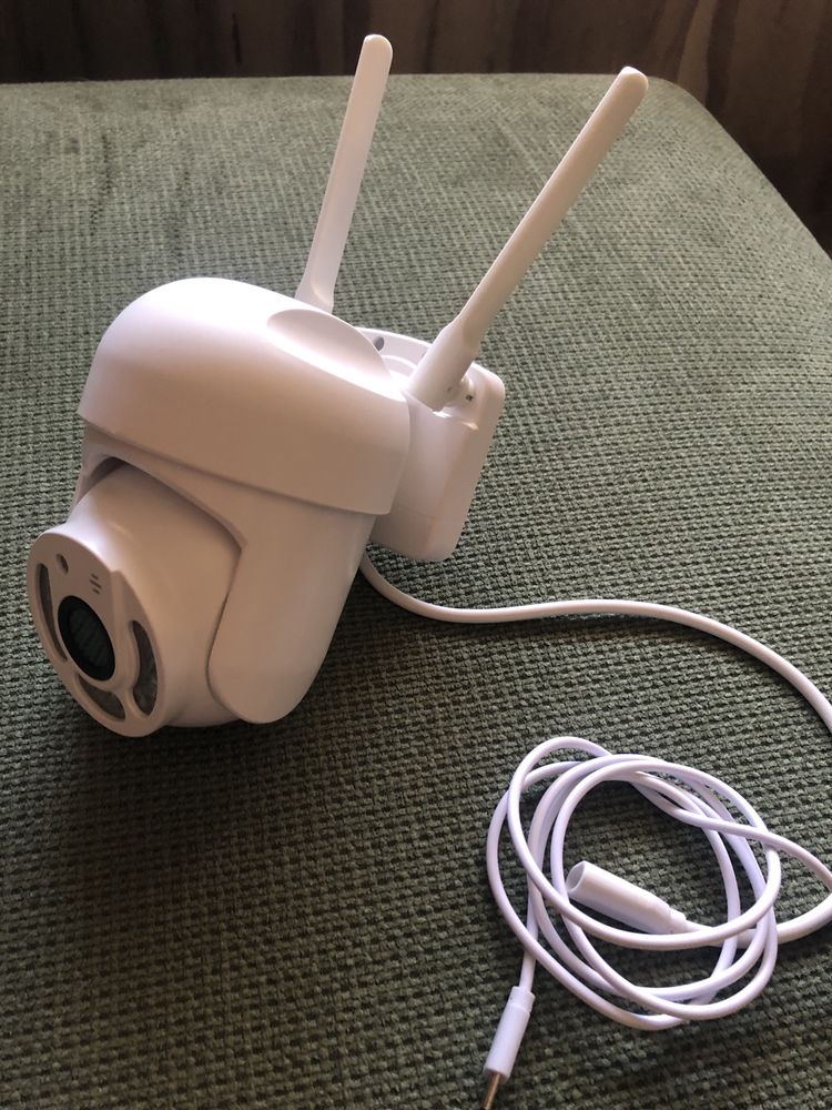 Camera de vigilancia nova em caixa
