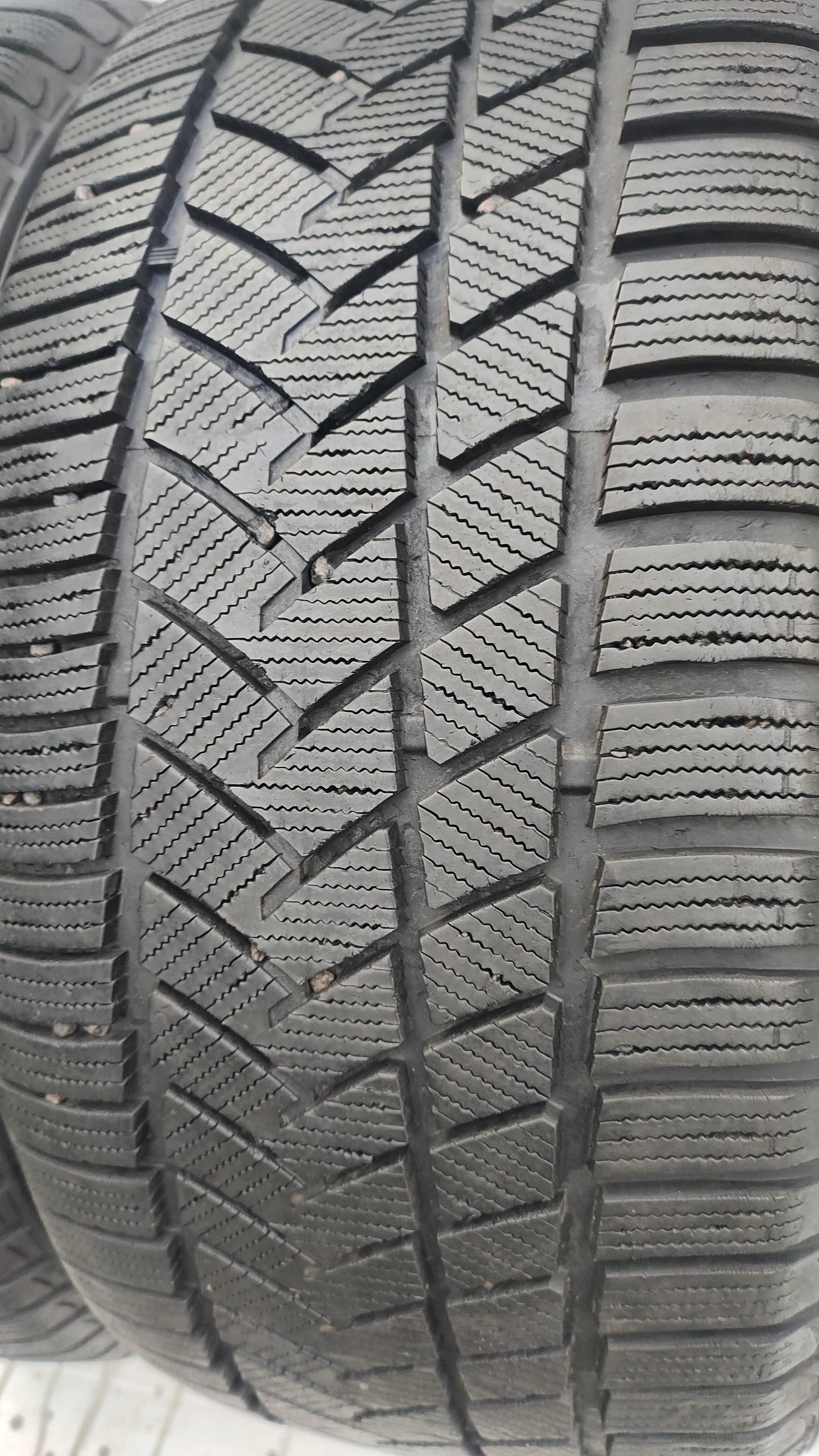 Opony Zimowe 255/40/19 Suny 2szt 6,5mm MB