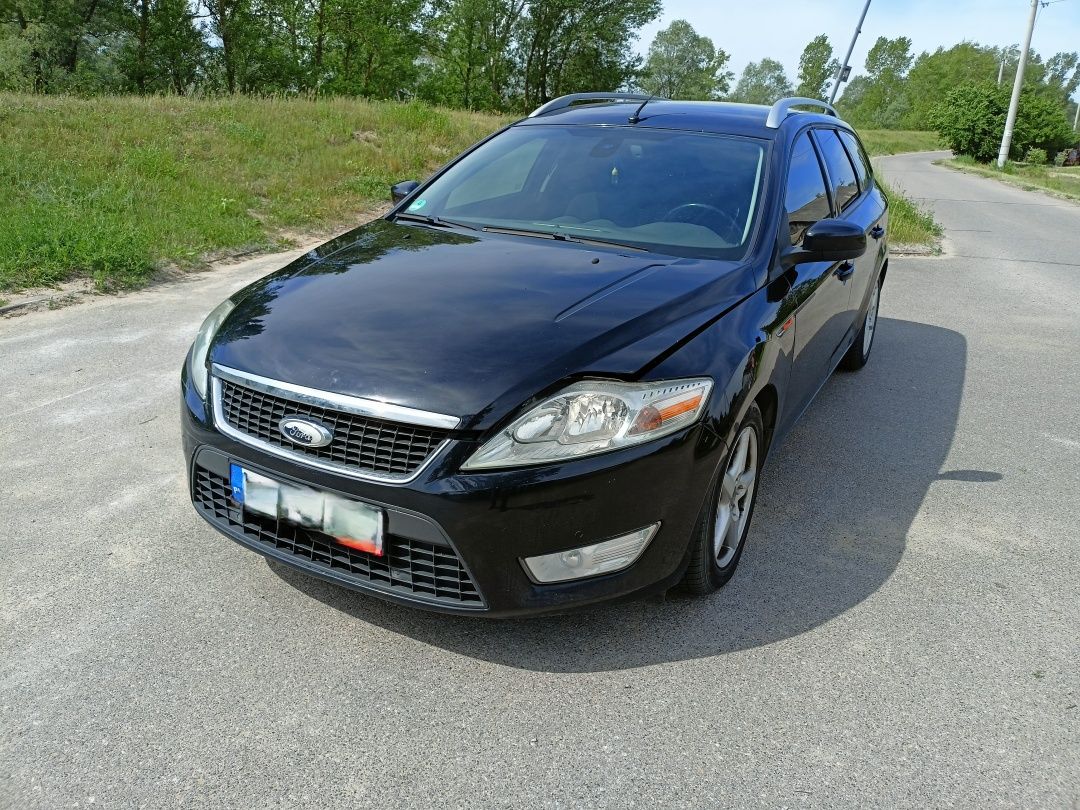 Ford Mondeo 2.0 Ghia 2008 uszkodzony