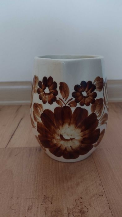 mlecznik, dzbanek, ceramika  fajans Włocławek