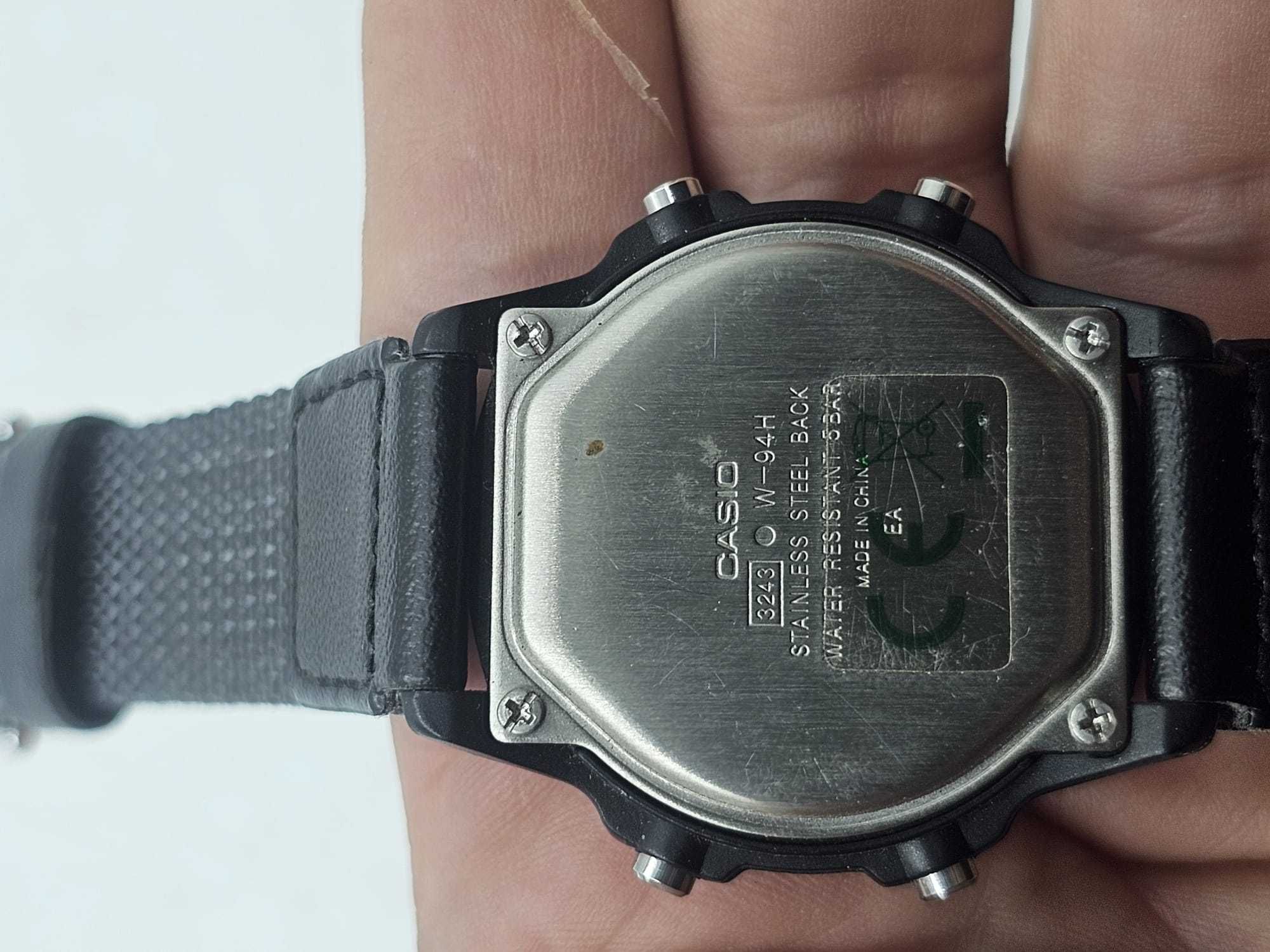 Casio W-94H zegarek męski elektroniczny podświetlany