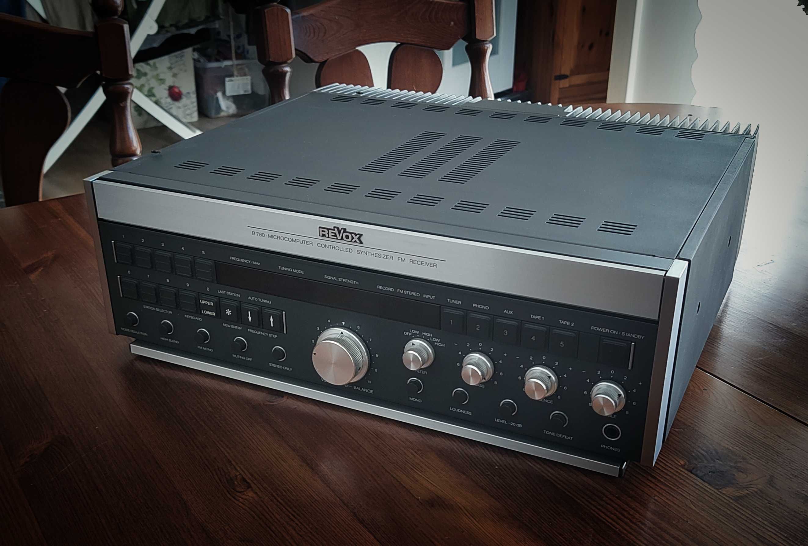 Revox B780 amplituner