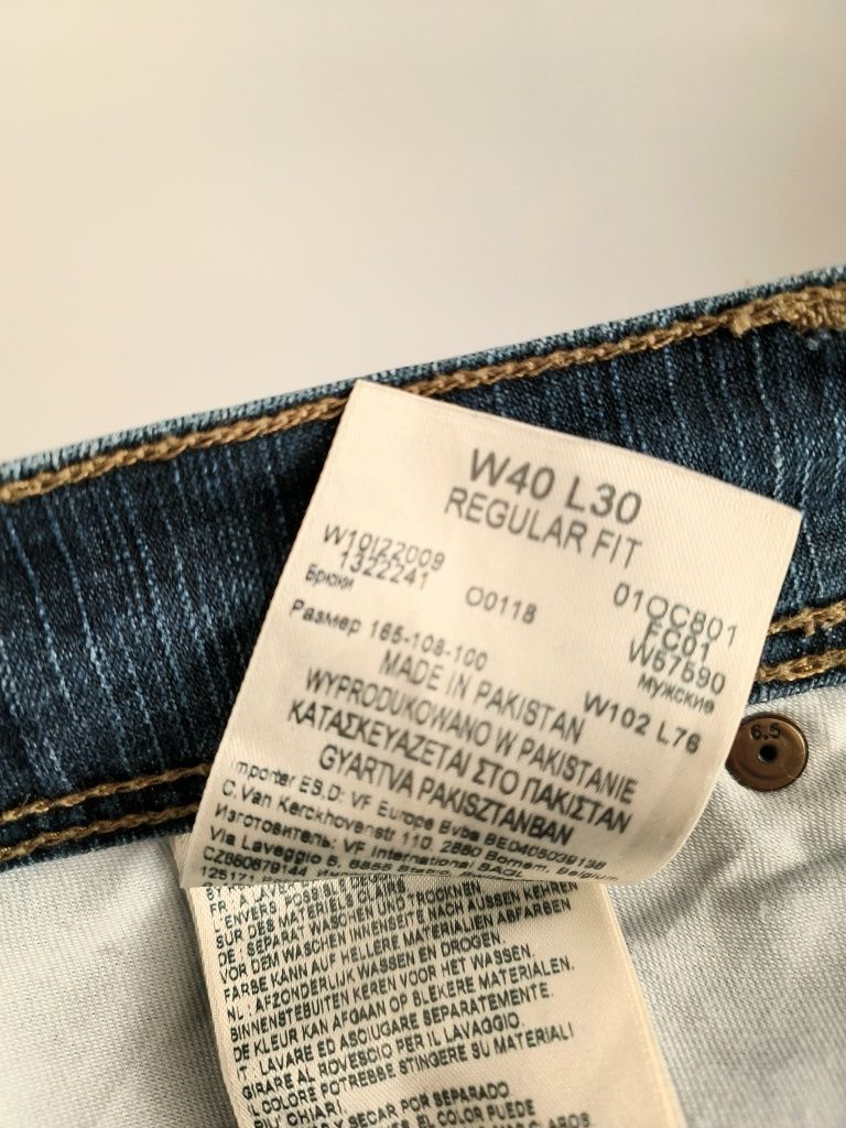 Męskie jeansy Wrangler Regular Fit W40 L30