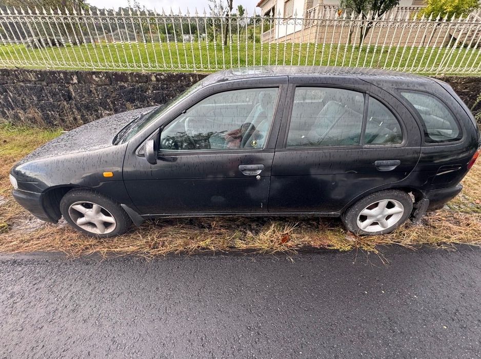 Nissan almera 1.4 SR