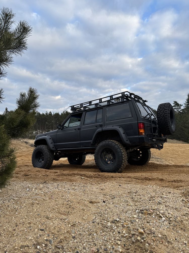 Jeep xj 2.5 benzyna + gaz 4.5 lift zamiana