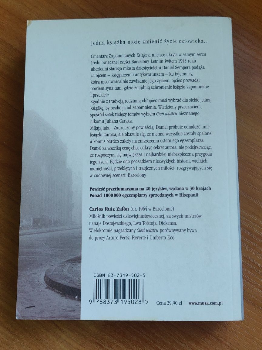 Cień wiatru - Carlos Ruiz Zafon