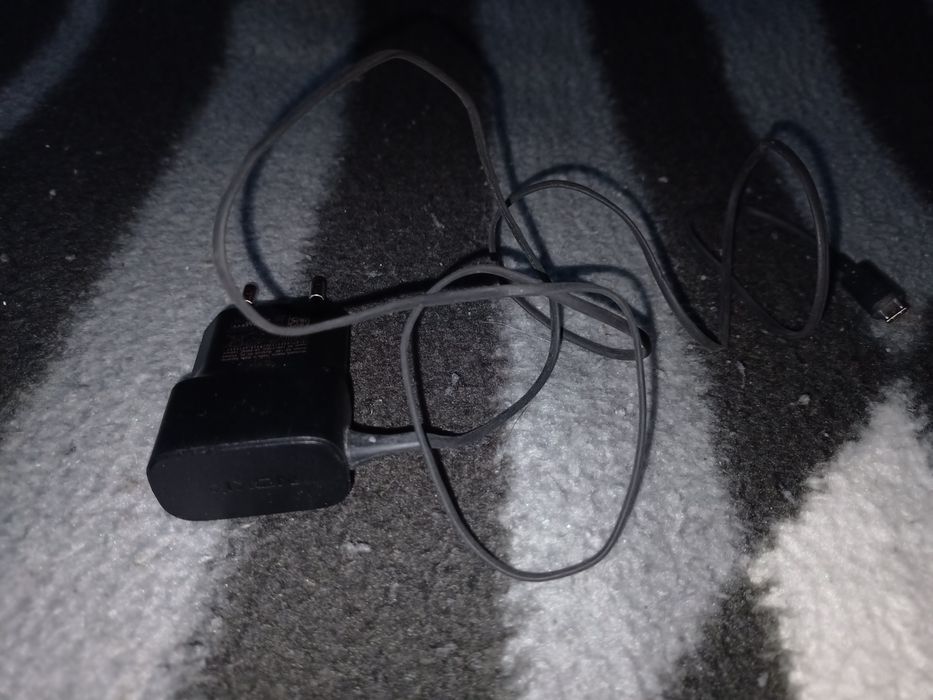 Ładowarka do nokii + kabel Jbl + kabel do ładowarki