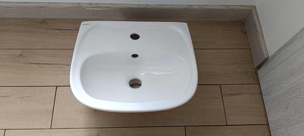 Zlew łazienkowy ceramiczny umywalka